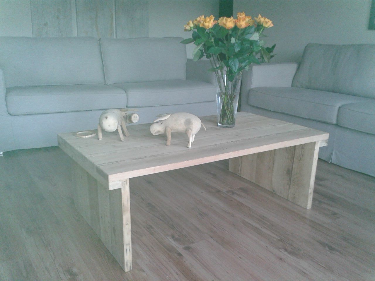 http://cprman.co.za/wp-content/uploads/2017/05/Coffee-table.jpg